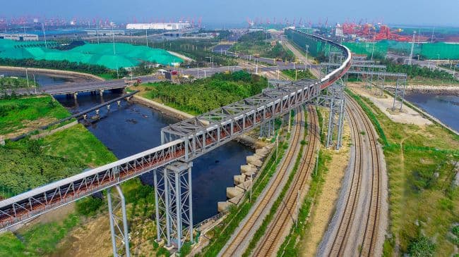 Băng tải ống vận chuyển than có đường kính lớn nhất Trung Quốc tại Nhà máy điện Huaneng Nhật Chiếu