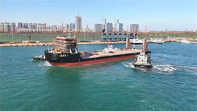 CCCC First Harbor Engineering - Tàu boong tự hành 6.000 tấn
