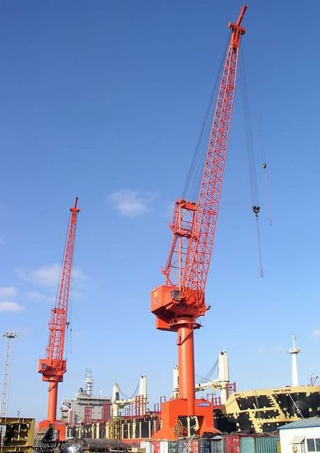 Tianjin BOMESC - Cẩu chân đế 50T105M