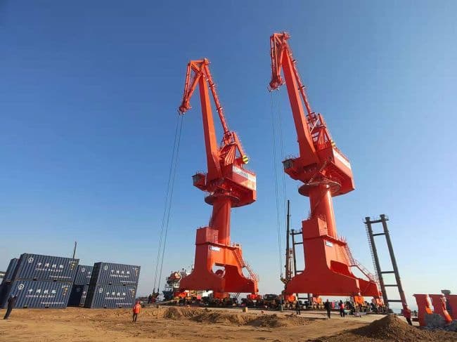 Cẩu chân đế 40T40M tại Đại Đường, Cảng Thanh Đảo