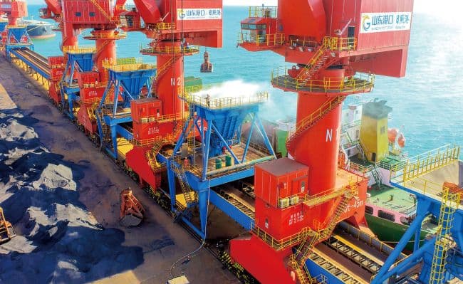 Cảng Nhật Chiếu - Phễu di động cỡ lớn