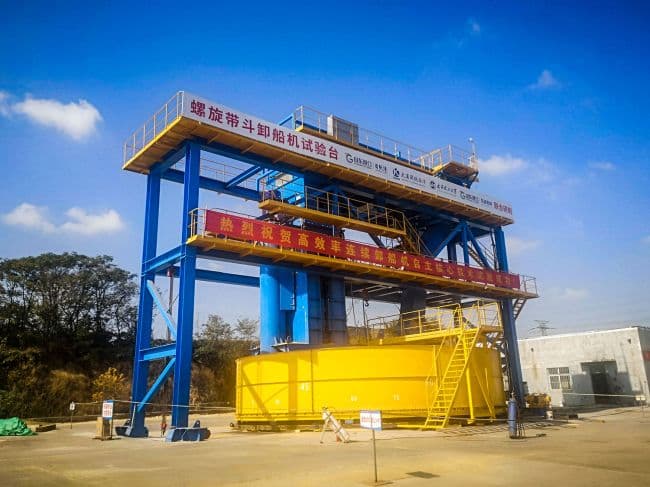 Bệ thử máy dỡ tàu gầu xoắn